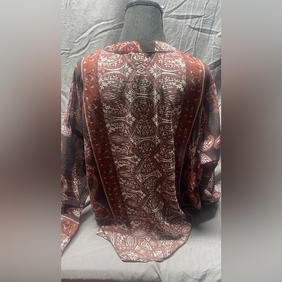 DAYTRIP WOMENS Brown floral V-NECK Shear Hi Low peasant sz S - Picture 2 of 6